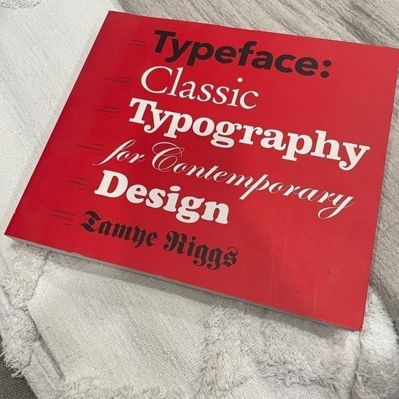 Typeface Classic Typography for Contemporary Design Book - Picture 1 of 2